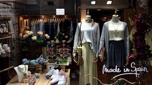 WAKANDA - Tienda de ropa en València Tienda de ropa WAKANDA València