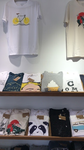 Tienda de ropa Wituka Granada en Granada