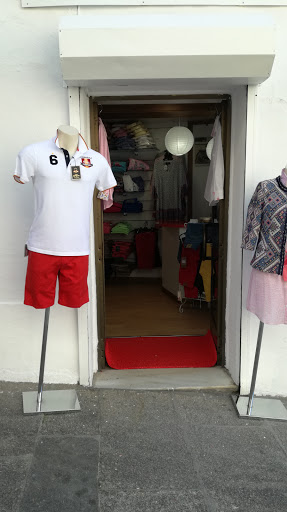 Yessi Spanish Fashion - Tienda de ropa en Vigo Tienda de ropa Yessi Spanish Fashion Vigo