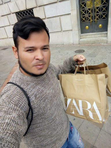 Tienda de ropa ZARA en Granada
